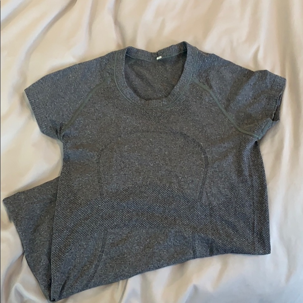 Lululemon Swiftly Tech Short Sleeve 2.0